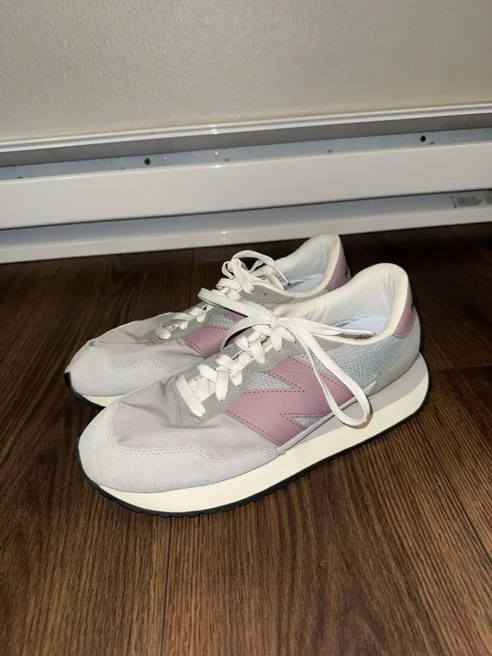 New Balance 237 Women's Sneakers in Marblehead/Violet Shadow Size 10.5